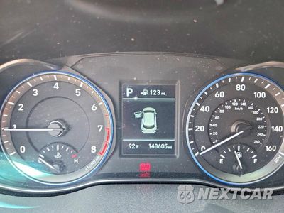 Zdjęcie 9 z 12 samochodu: 2018 HYUNDAI KONA SE VIN:KM8K1CAA4JU182693 - miniatura