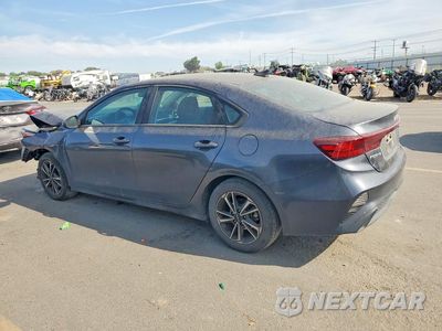 Drugie zdjęcie samochodu z przodu: 2023 KIA FORTE LXS VIN:3KPF24AD7PE607401 - miniatura