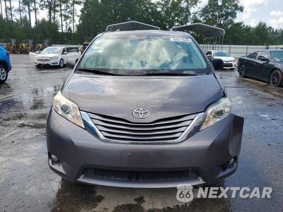 Piąte zdjęcie samochodu w środku: 2015 TOYOTA SIENNA XLE 8-PASSENGER VIN:5TDYK3DC5FS655635 - miniatura