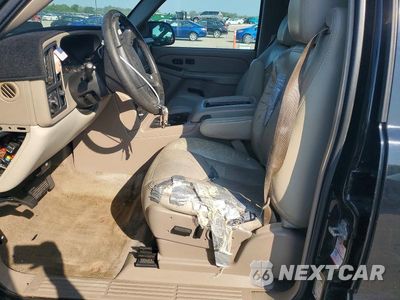 Zdjęcie 7 z 13 samochodu: 2005 CHEVROLET SUBURBAN C1500 VIN:3GNEC16Z15G269580 - miniatura