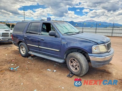 Czwarte zdjęcie samochodu z boku: 2000 FORD EXPEDITION XLT VIN:1FMPU16L2YLA60765 - miniatura