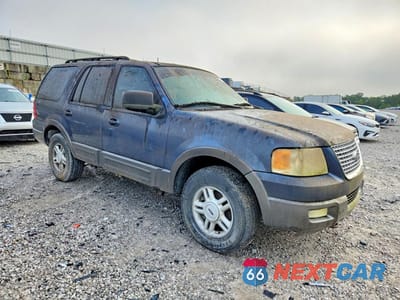 Czwarte zdjęcie samochodu z boku: 2005 FORD EXPEDITION XLT VIN:1FMFU16515LA87674 - miniatura
