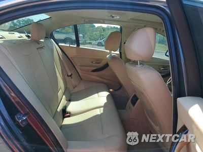 Zdjęcie 10 z 12 samochodu: 2015 BMW 328 XI VIN:WBA3B3C5XFF546100 - miniatura