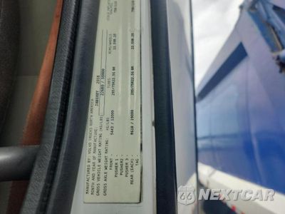 Zdjęcie 12 z 13 samochodu: 2019 VOLVO VNR SEMI TRUCK VIN:4V4WC9DG5KN898005 - miniatura