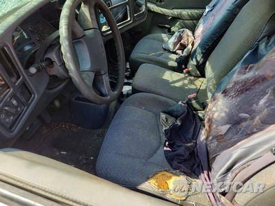 Zdjęcie 7 z 12 samochodu: 2004 GMC NEW SIERRA K1500 VIN:1GTEK19VX4E305678 - miniatura