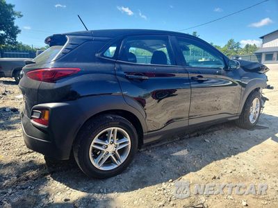 Trzecie zdjęcie samochodu z tyłu: 2019 HYUNDAI KONA SE VIN:KM8K12AA8KU285952 - miniatura