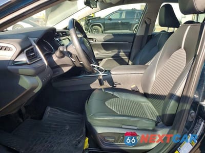 Zdjęcie 7 z 13 samochodu: 2020 TOYOTA CAMRY SE VIN:4T1G11AK6LU958098 - miniatura
