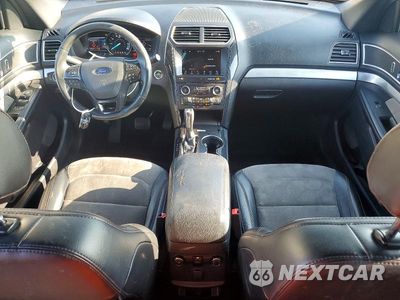 Zdjęcie 8 z 14 samochodu: 2017 FORD EXPLORER XLT VIN:1FM5K8D84HGC51598 - miniatura