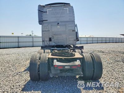 Zdjęcie 6 z 13 samochodu: 2023 VOLVO VNL TRUCK CAB AND CHASSIS VIN:4V4NC9EJ6PN627693 - miniatura