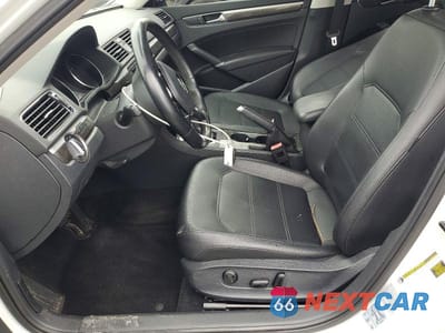 Zdjęcie 7 z 12 samochodu: 2016 VOLKSWAGEN PASSAT SE VIN:1VWBT7A37GC068349 - miniatura