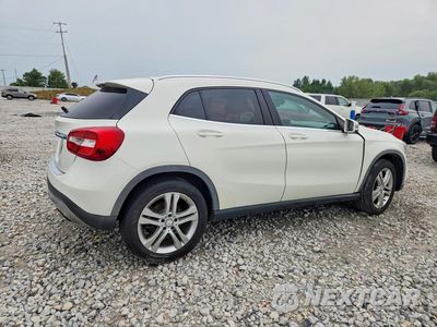 Trzecie zdjęcie samochodu z tyłu: 2015 MERCEDES-BENZ GLA 250 VIN:WDCTG4EB4FJ141967 - miniatura