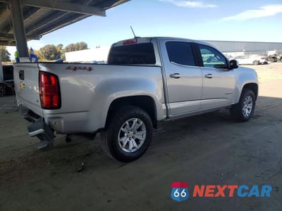 Trzecie zdjęcie samochodu z tyłu: 2019 CHEVROLET COLORADO LT VIN:1GCGTCEN6K1105313 - miniatura