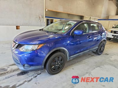 2018 NISSAN ROGUE SPORT S JN1BJ1CR3JW261808 - główne zdjęcie licytacji z USA - miniatura