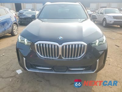 Piąte zdjęcie samochodu w środku: 2026 BMW X5 XDRIVE40I VIN:5UX23EU06T9079017 - miniatura