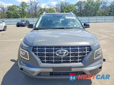 Piąte zdjęcie samochodu w środku: 2024 HYUNDAI VENUE LIMITED VIN:KMHRC8A34RU287060 - miniatura