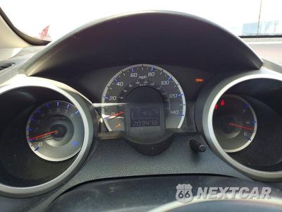 Zdjęcie 9 z 12 samochodu: 2013 HONDA FIT VIN:JHMGE8H32DC022842 - miniatura