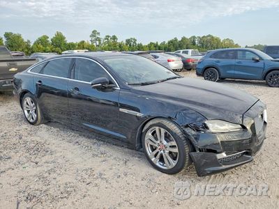 Czwarte zdjęcie samochodu z boku: 2016 JAGUAR XJL PORTFOLIO VIN:SAJWA2G70G8V92485 - miniatura