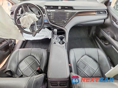 Zdjęcie 8 z 13 samochodu: 2019 TOYOTA CAMRY HYBRID XLE VIN:4T1B21HK5KU516148 - miniatura