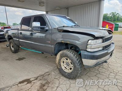Czwarte zdjęcie samochodu z boku: 2002 CHEVROLET SILVERADO K2500 HEAVY DUTY VIN:1GCHK23132F164226 - miniatura