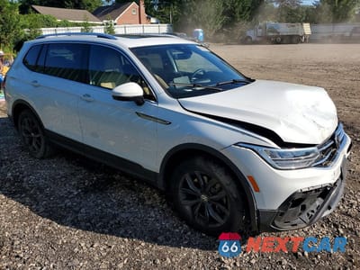 Czwarte zdjęcie samochodu z boku: 2024 VOLKSWAGEN TIGUAN SE VIN:3VVMB7AX2RM080204 - miniatura