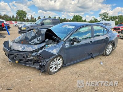 2025 TOYOTA CAMRY LE 4T1DAACK6SU528649 - główne zdjęcie licytacji z USA - miniatura