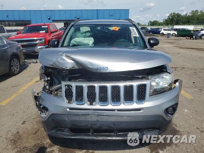 Piąte zdjęcie samochodu w środku: 2016 JEEP COMPASS SPORT VIN:1C4NJDBBXGD632242 - miniatura