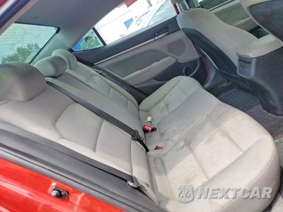 Zdjęcie 10 z 12 samochodu: 2018 HYUNDAI ELANTRA SEL VIN:5NPD84LF8JH402614 - miniatura