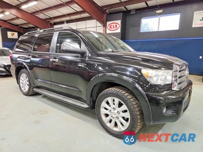 Czwarte zdjęcie samochodu z boku: 2012 TOYOTA SEQUOIA PLATINUM VIN:5TDDW5G12CS059404 - miniatura
