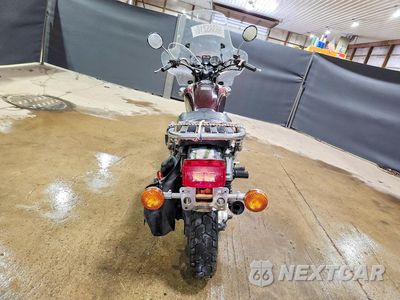 Czwarte zdjęcie samochodu z boku: 1982 HONDA CB C VIN:1HFSC0408CA205984 - miniatura
