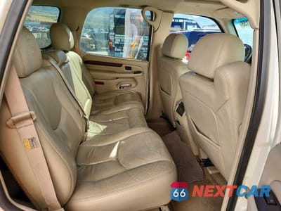 Zdjęcie 10 z 13 samochodu: 2004 CADILLAC ESCALADE LUXURY VIN:1GYEK63N34R261161 - miniatura
