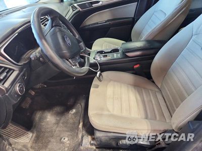 Zdjęcie 7 z 13 samochodu: 2020 FORD FUSION S VIN:3FA6P0G74LR235116 - miniatura