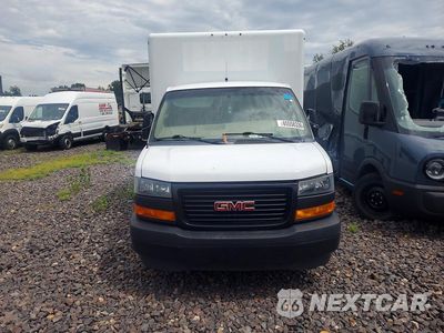 Piąte zdjęcie samochodu w środku: 2018 GMC SAVANA BOX TRUCK VIN:7GZ67UCG8JN000339 - miniatura