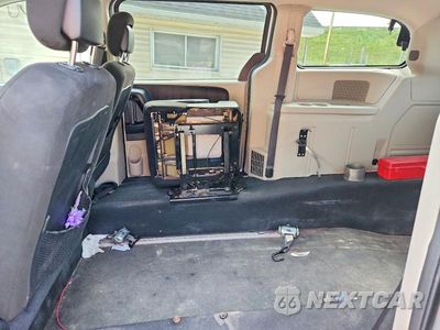 Zdjęcie 11 z 13 samochodu: 2016 DODGE GRAND CARAVAN SE VIN:2C4RDGBG6GR356242 - miniatura