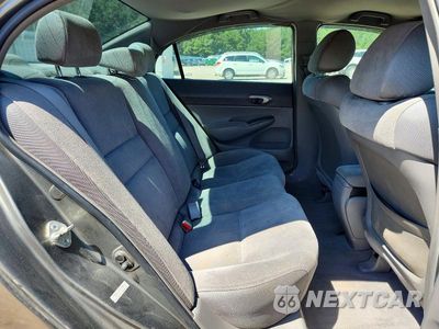 Zdjęcie 10 z 12 samochodu: 2006 HONDA CIVIC LX VIN:1HGFA16576L117700 - miniatura