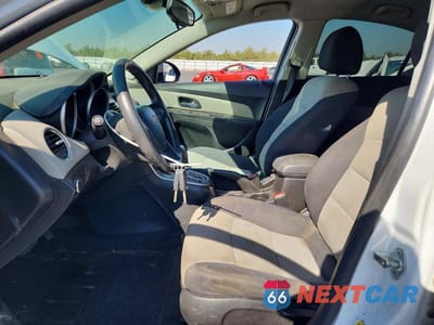 Zdjęcie 7 z 12 samochodu: 2015 CHEVROLET CRUZE LS VIN:1G1PA5SG4F7295583 - miniatura