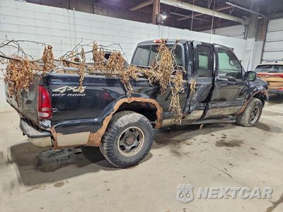 Trzecie zdjęcie samochodu z tyłu: 2001 FORD F250 SUPER DUTY VIN:1FTNX21F91EA91743 - miniatura