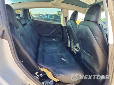 Zdjęcie 10 z 13 samochodu: 2018 TESLA MODEL 3 VIN:5YJ3E1EB7JF114546 - miniatura