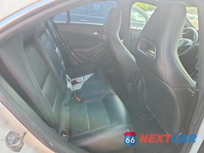 Zdjęcie 10 z 12 samochodu: 2019 MERCEDES-BENZ CLA 250 VIN:WDDSJ4EB7KN707972 - miniatura