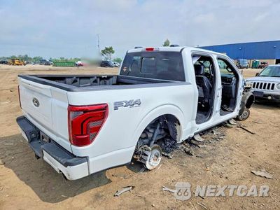Trzecie zdjęcie samochodu z tyłu: 2025 FORD F150 LARIAT VIN:1FTFW5LD4SFA08235 - miniatura