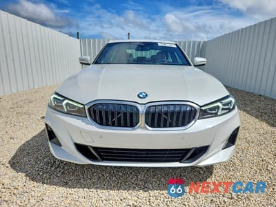 Piąte zdjęcie samochodu w środku: 2026 BMW 330XI VIN:3MW89CW00T8F93772 - miniatura
