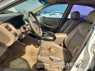 Zdjęcie 7 z 13 samochodu: 2000 HONDA ACCORD EX VIN:1HGCG165XYA060800 - miniatura