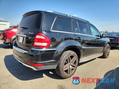 Trzecie zdjęcie samochodu z tyłu: 2011 MERCEDES-BENZ GL 450 4MATIC VIN:4JGBF7BE2BA692263 - miniatura