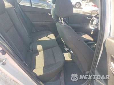 Zdjęcie 10 z 12 samochodu: 2021 KIA RIO LX VIN:3KPA24AD8ME408993 - miniatura
