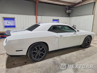 Trzecie zdjęcie samochodu z tyłu: 2019 DODGE CHALLENGER SXT VIN:2C3CDZAG6KH557435 - miniatura