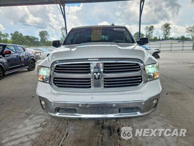 Piąte zdjęcie samochodu w środku: 2016 RAM 1500 SLT VIN:3C6RR6LT5GG376373 - miniatura
