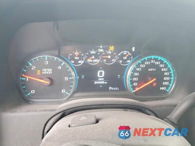 Zdjęcie 9 z 13 samochodu: 2018 GMC YUKON XL DENALI VIN:1GKS2HKJ3JR381559 - miniatura