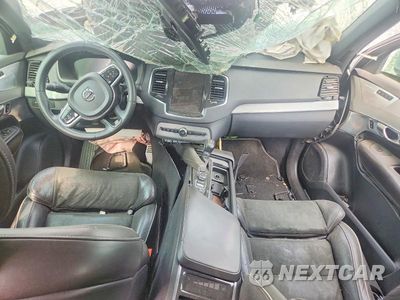 Zdjęcie 8 z 13 samochodu: 2016 VOLVO XC90 T6 VIN:YV4A22PM0G1030037 - miniatura