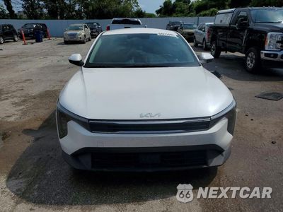 Piąte zdjęcie samochodu w środku: 2025 KIA K4 LX VIN:3KPFT4DE8SE006752 - miniatura