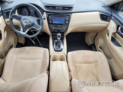 Zdjęcie 8 z 12 samochodu: 2017 NISSAN ROGUE SV VIN:KNMAT2MV4HP601184 - miniatura