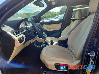 Zdjęcie 7 z 13 samochodu: 2016 BMW X1 XDRIVE28I VIN:WBXHT3C35GP886418 - miniatura